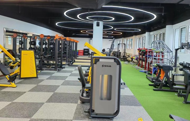 學(xué)校.jpg 學(xué)校.jpg